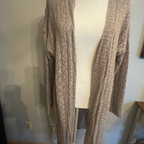 Cozy Beige Long Knit Cardigan. Size Xlg - Picture 5 of 6
